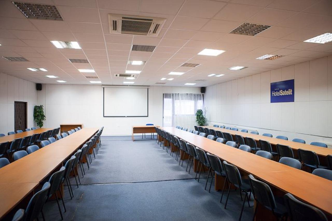 Hotel Satelit Pieszczany Zewnętrze zdjęcie