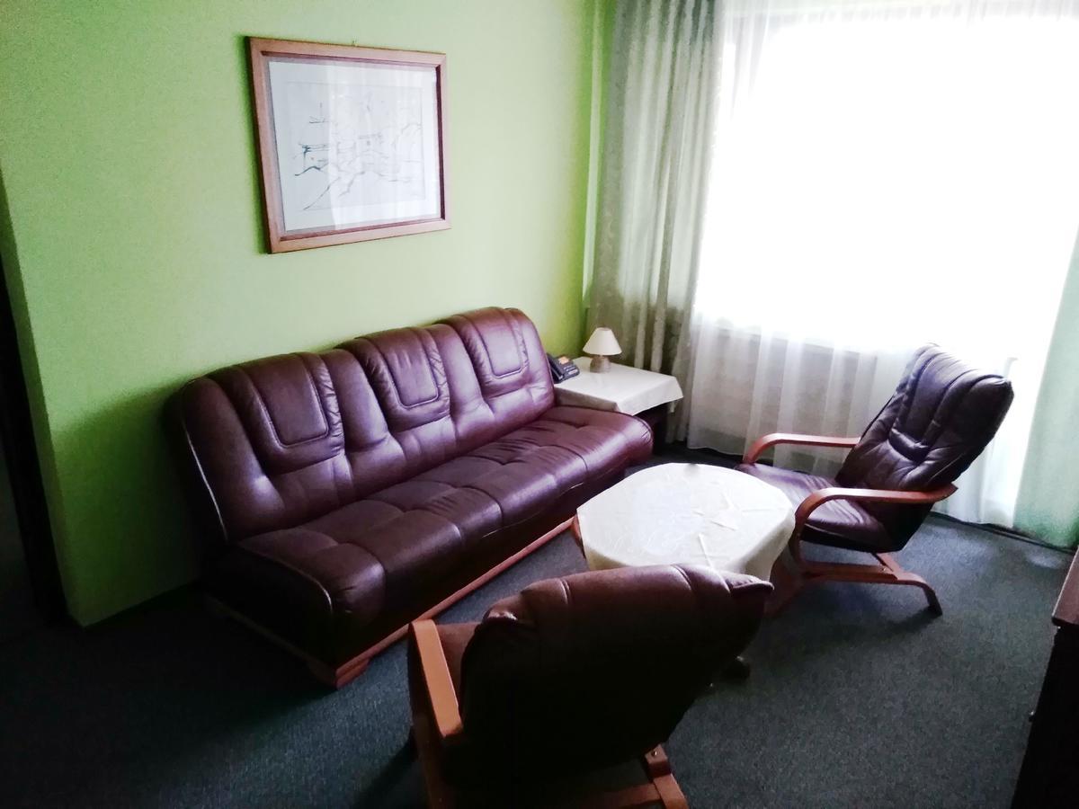Hotel Satelit Pieszczany Zewnętrze zdjęcie