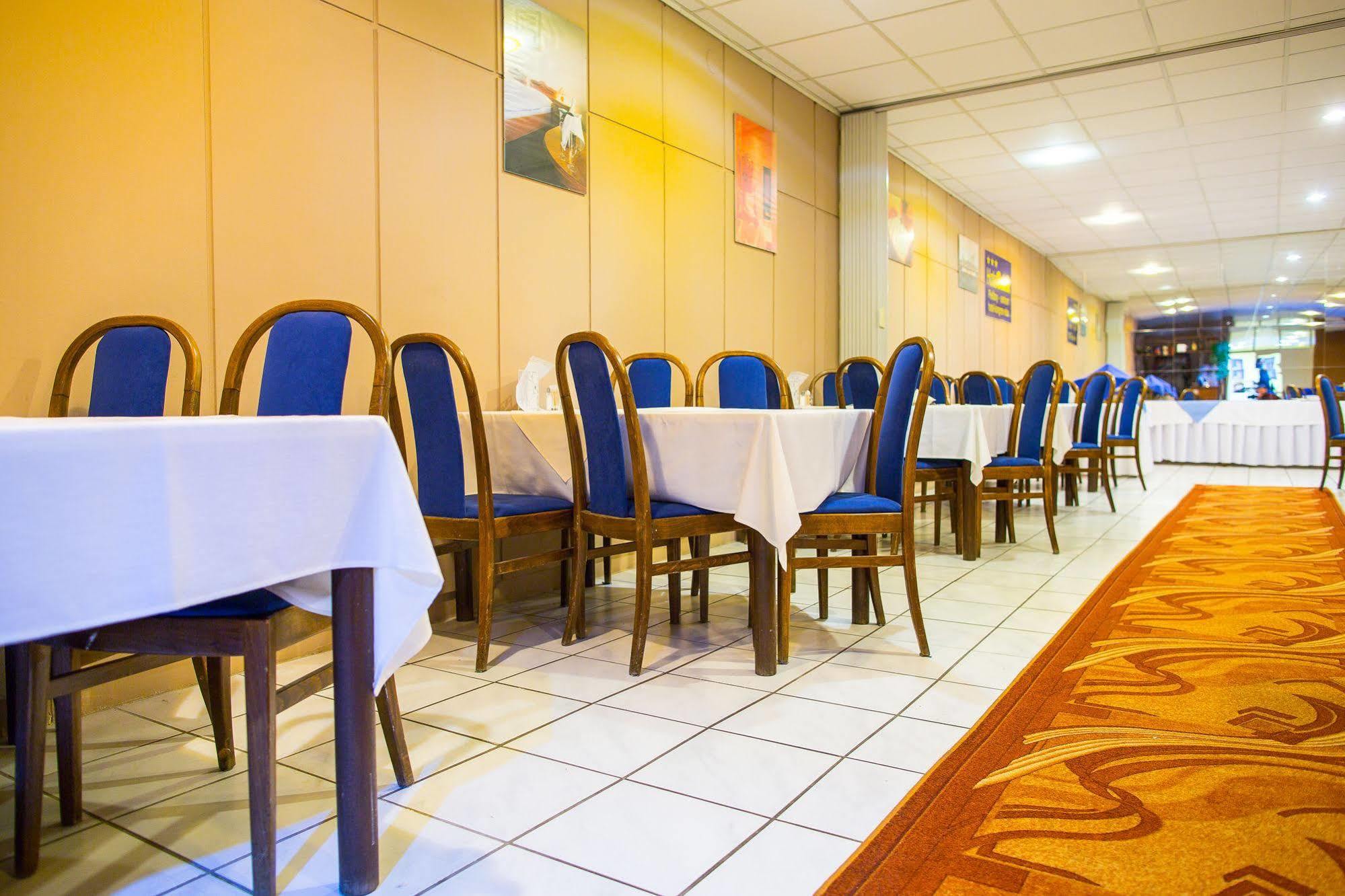 Hotel Satelit Pieszczany Zewnętrze zdjęcie